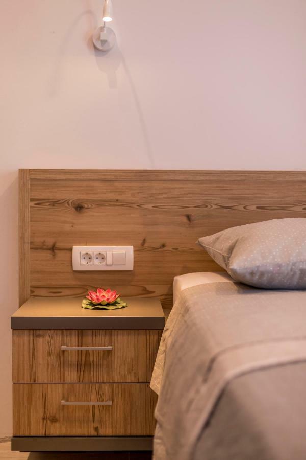Appartement Apartman Nikola à Podstrana Extérieur photo